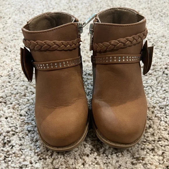 Toddler Girl Brown Ankle Boots - Picture 7 of 10